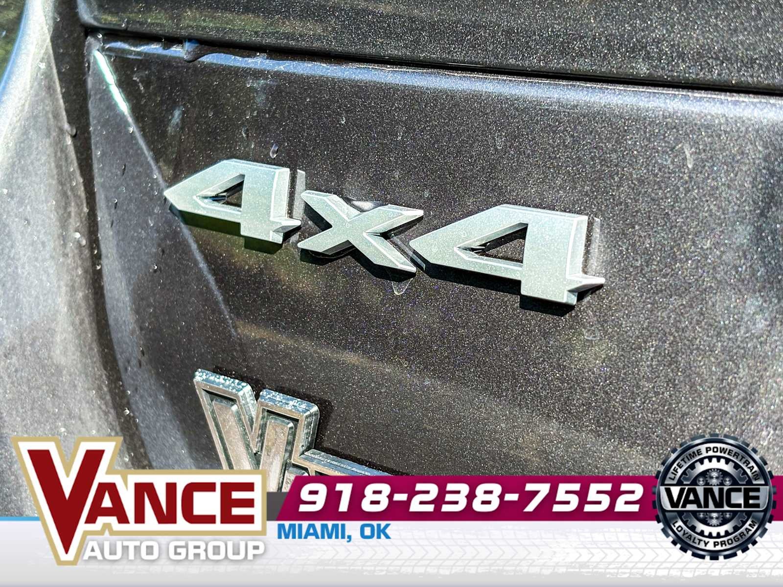 2025 Jeep Grand Cherokee L GRAND CHEROKEE L LAREDO X 4X4