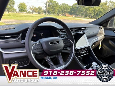 2025 Jeep Grand Cherokee L GRAND CHEROKEE L LAREDO X 4X4