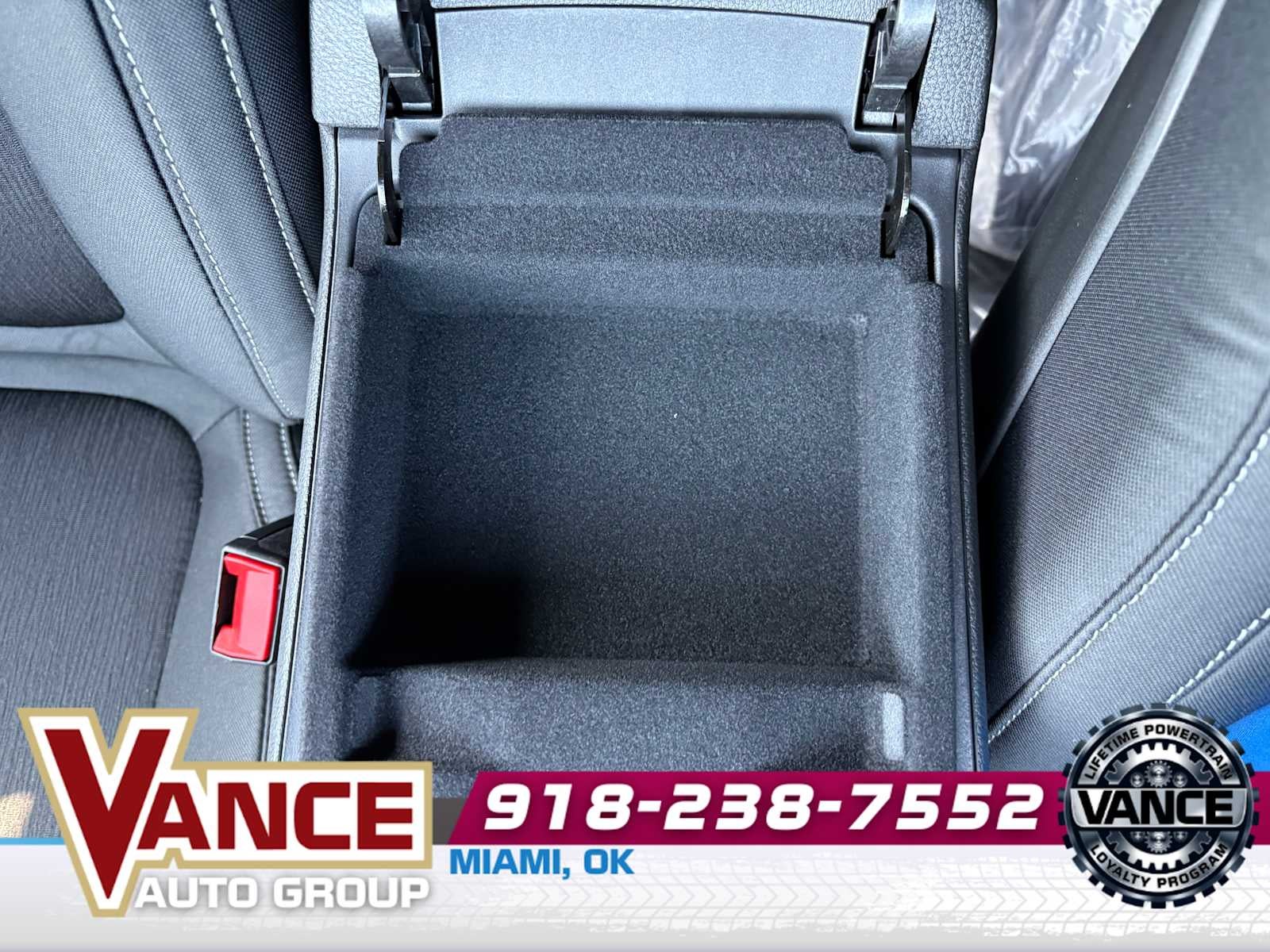 2025 Jeep Grand Cherokee L GRAND CHEROKEE L LAREDO X 4X4