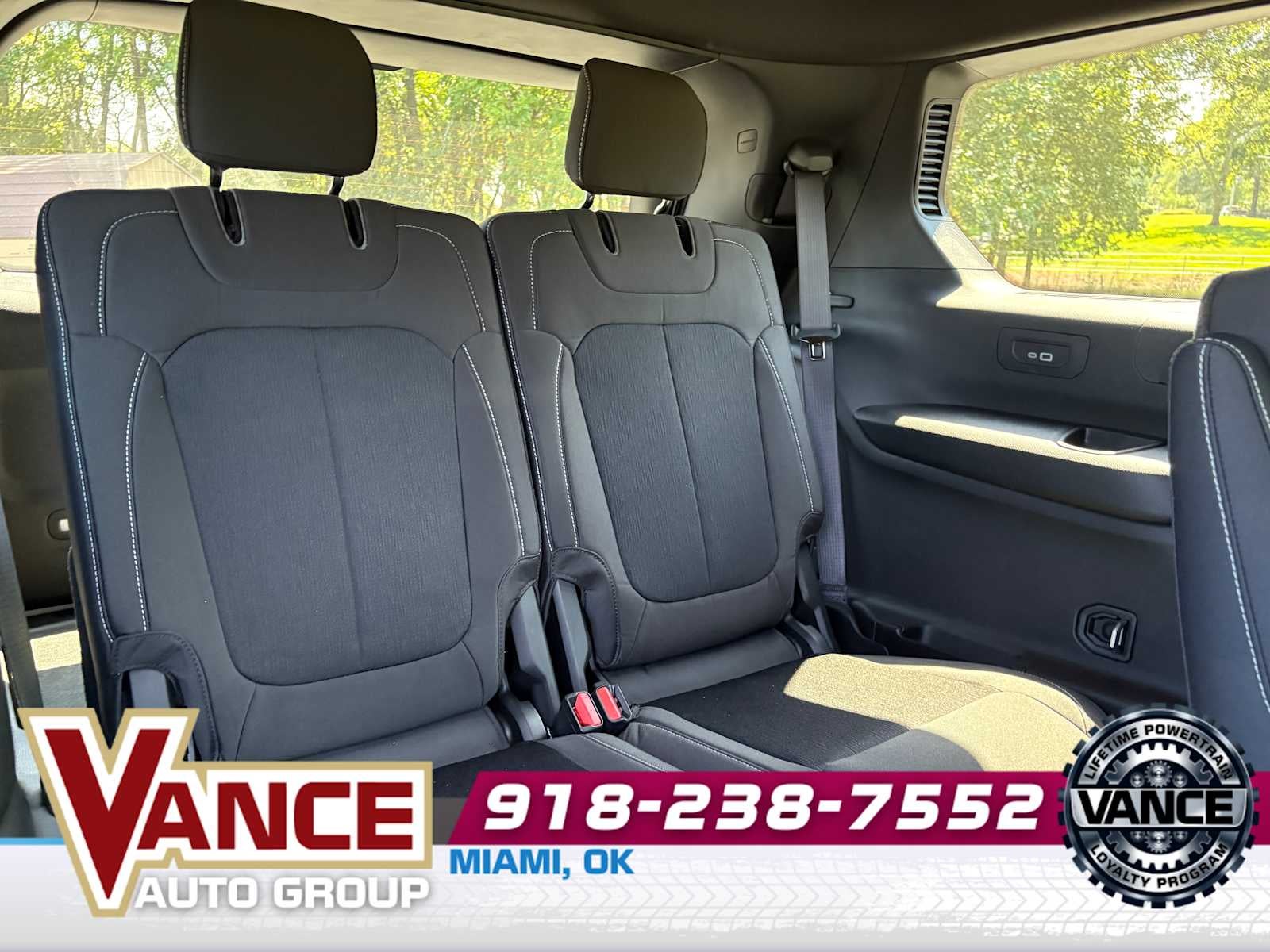 2025 Jeep Grand Cherokee L GRAND CHEROKEE L LAREDO X 4X4