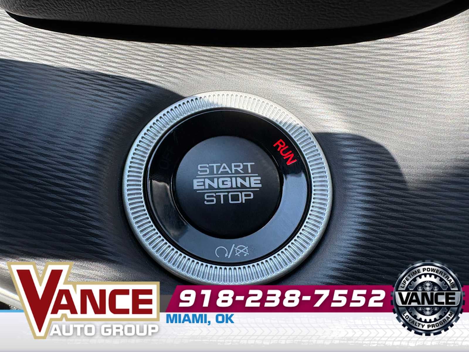 2025 Jeep Grand Cherokee L GRAND CHEROKEE L LAREDO X 4X4