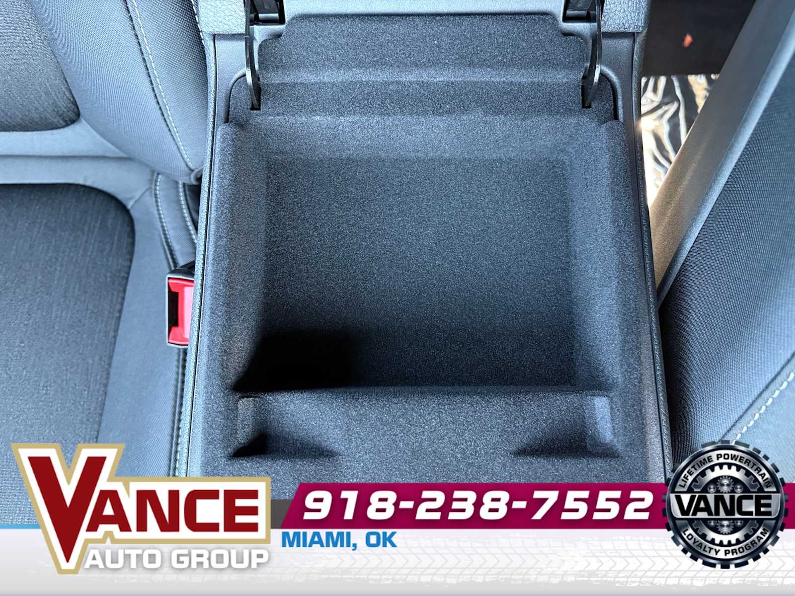 2025 Jeep Grand Cherokee L GRAND CHEROKEE L LAREDO X 4X4