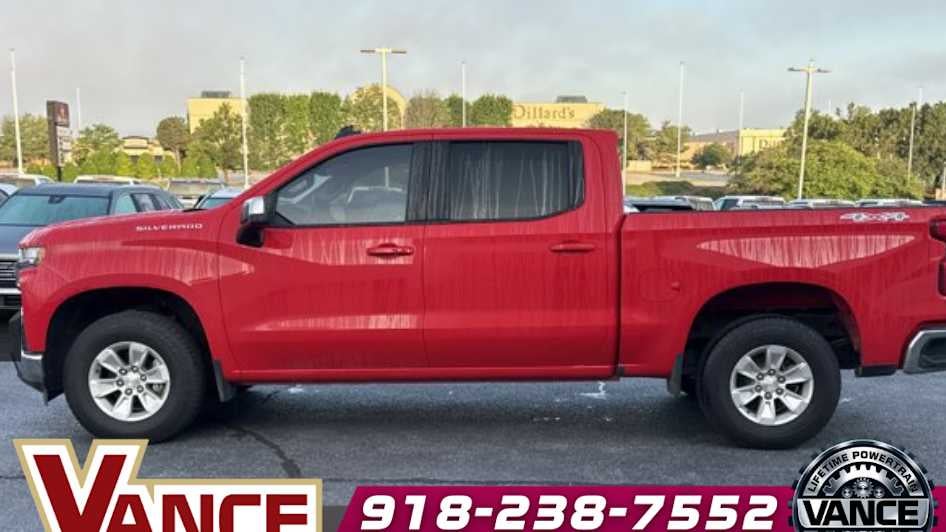 2022 Chevrolet Silverado 1500 LTD 4WD Crew Cab Short Bed LT
