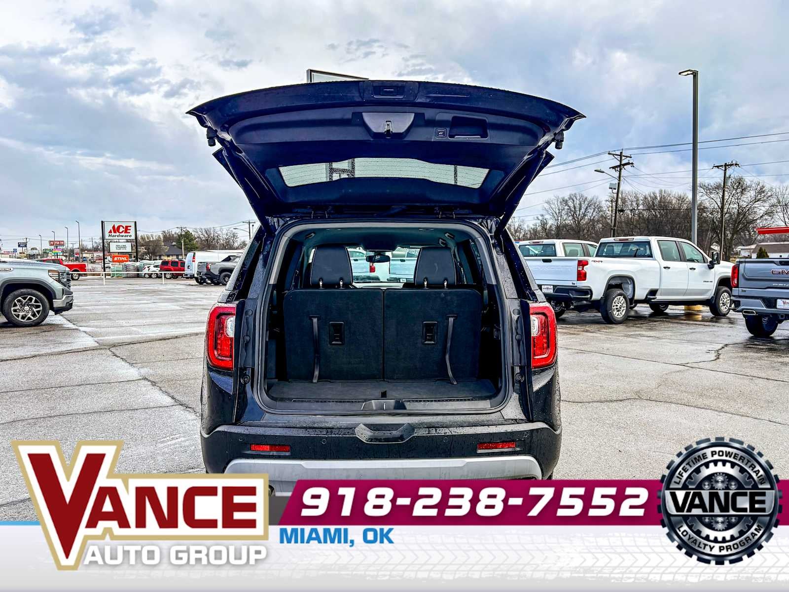 2023 GMC Acadia AWD SLT