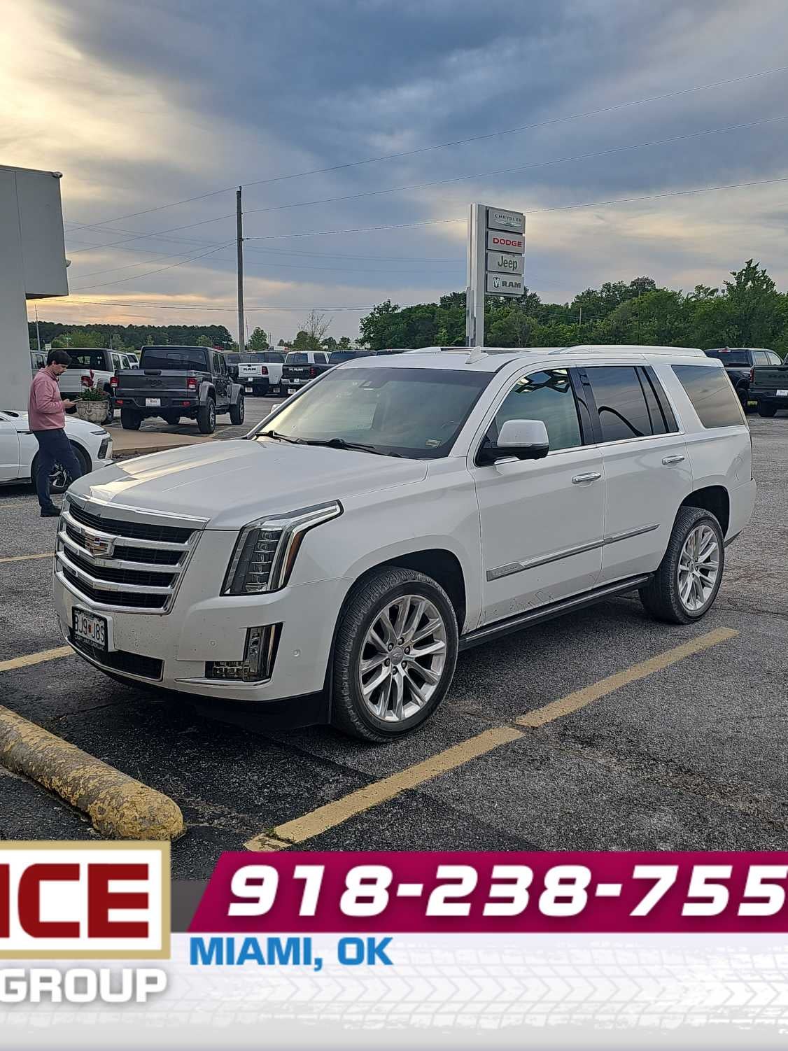2020 Cadillac Escalade AWD Premium Luxury's photo