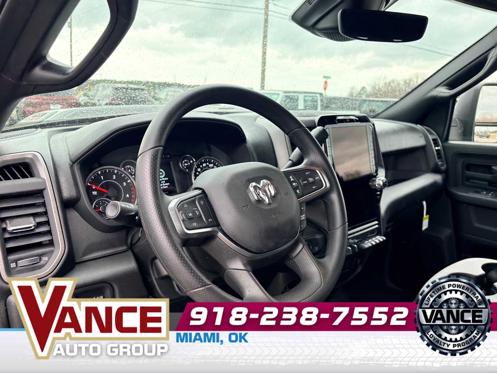 2026 RAM Ram 2500 RAM 2500 BLACK EXPRESS CREW CAB 4X4 6'4' BOX