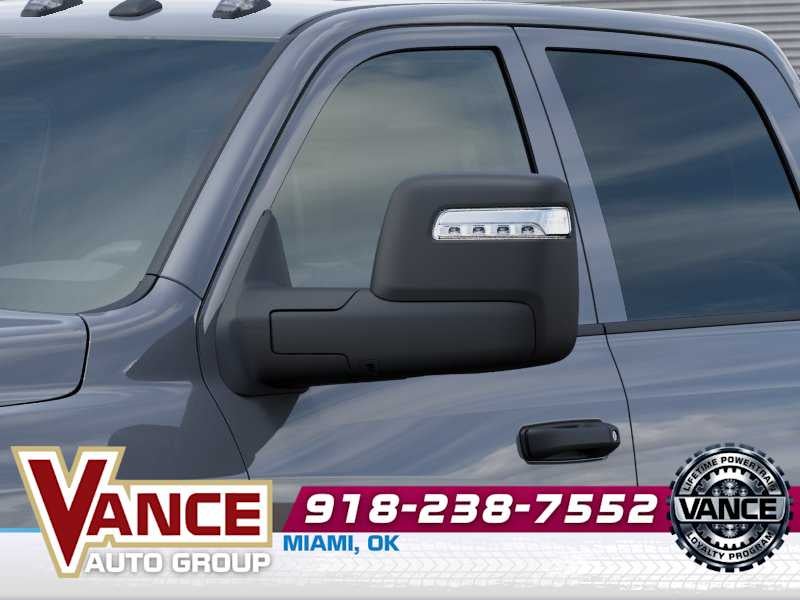 2026 RAM Ram 2500 RAM 2500 BLACK EXPRESS CREW CAB 4X4 6'4' BOX