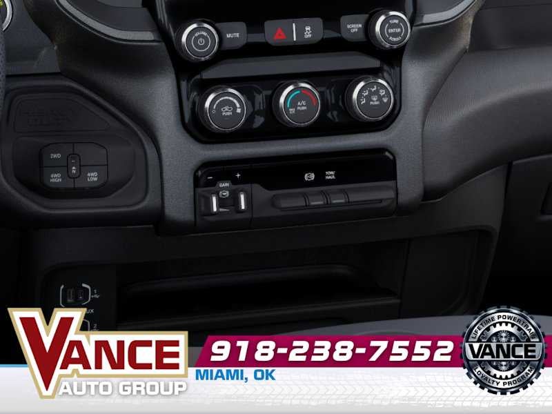 2026 RAM Ram 3500 RAM 3500 TRADESMAN CREW CAB 4X4 8' BOX