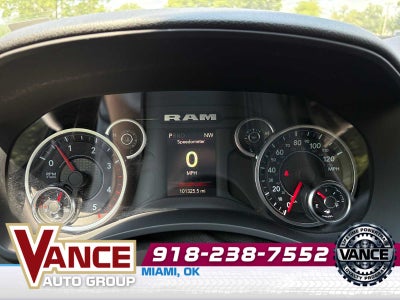 2024 RAM 3500 Big Horn Crew Cab 4x4 8' Box