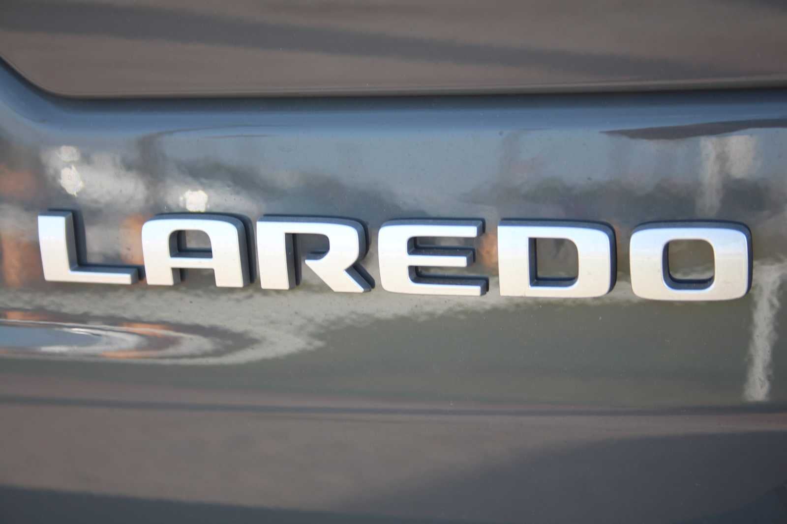 2027 Jeep Grand Cherokee Laredo X