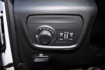 2027 Jeep Grand Cherokee Laredo X