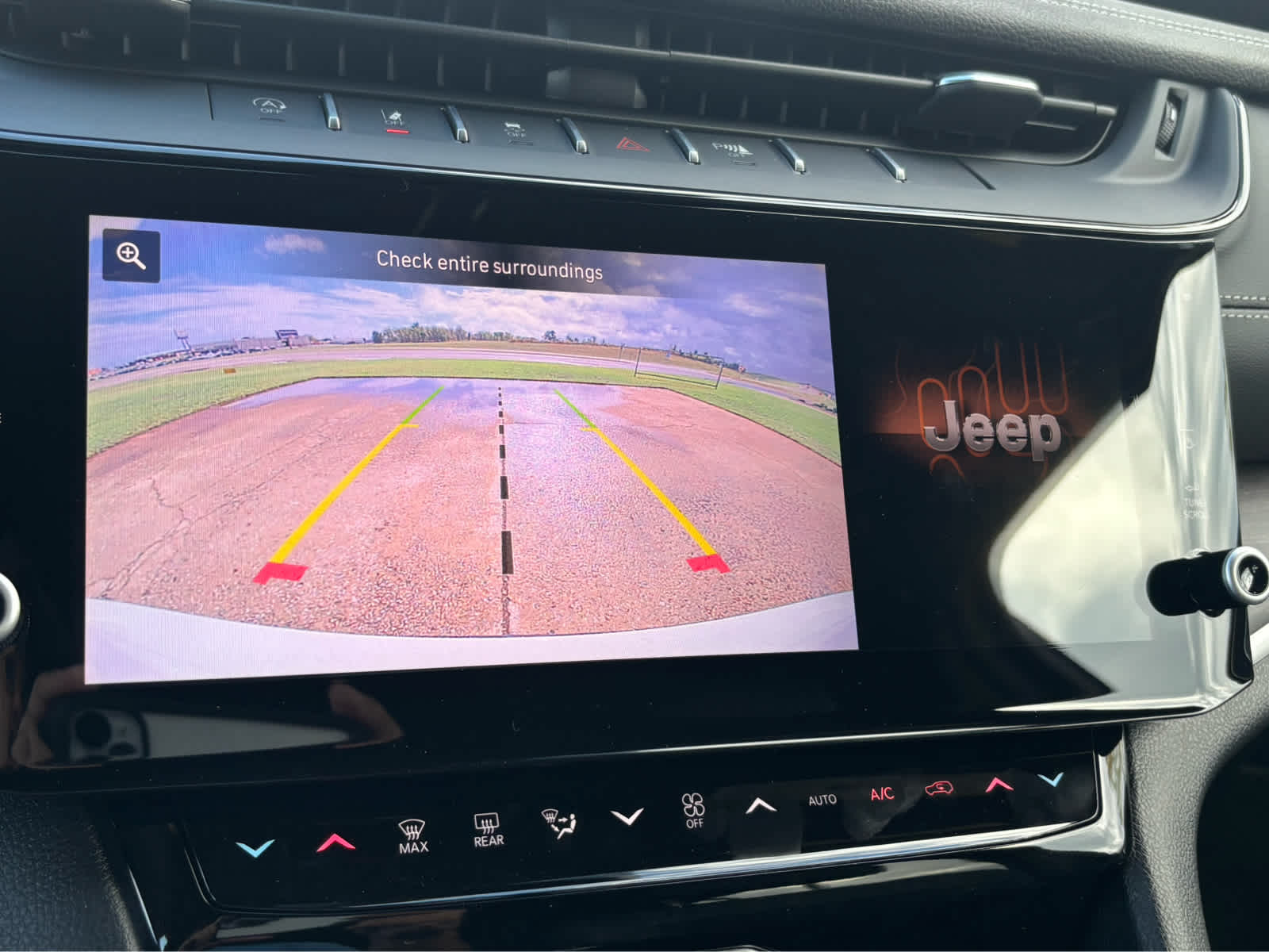 2027 Jeep Grand Cherokee L Laredo Altitude
