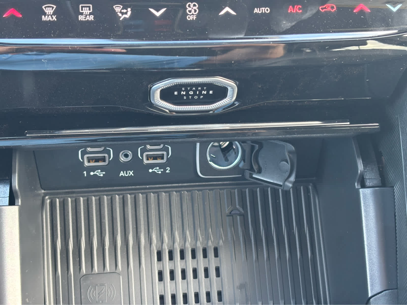 2027 Jeep Grand Cherokee L Laredo Altitude