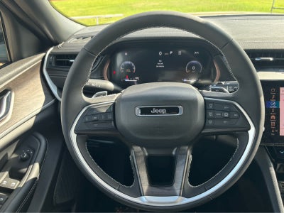 2027 Jeep Grand Cherokee L Laredo Altitude