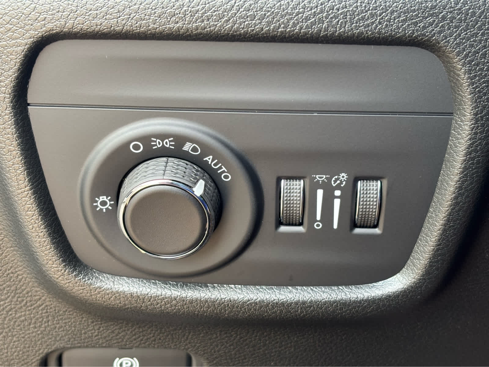 2027 Jeep Grand Cherokee L Laredo Altitude