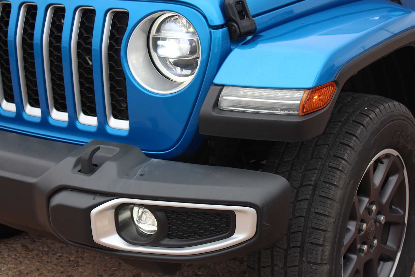 2022 Jeep Gladiator Overland