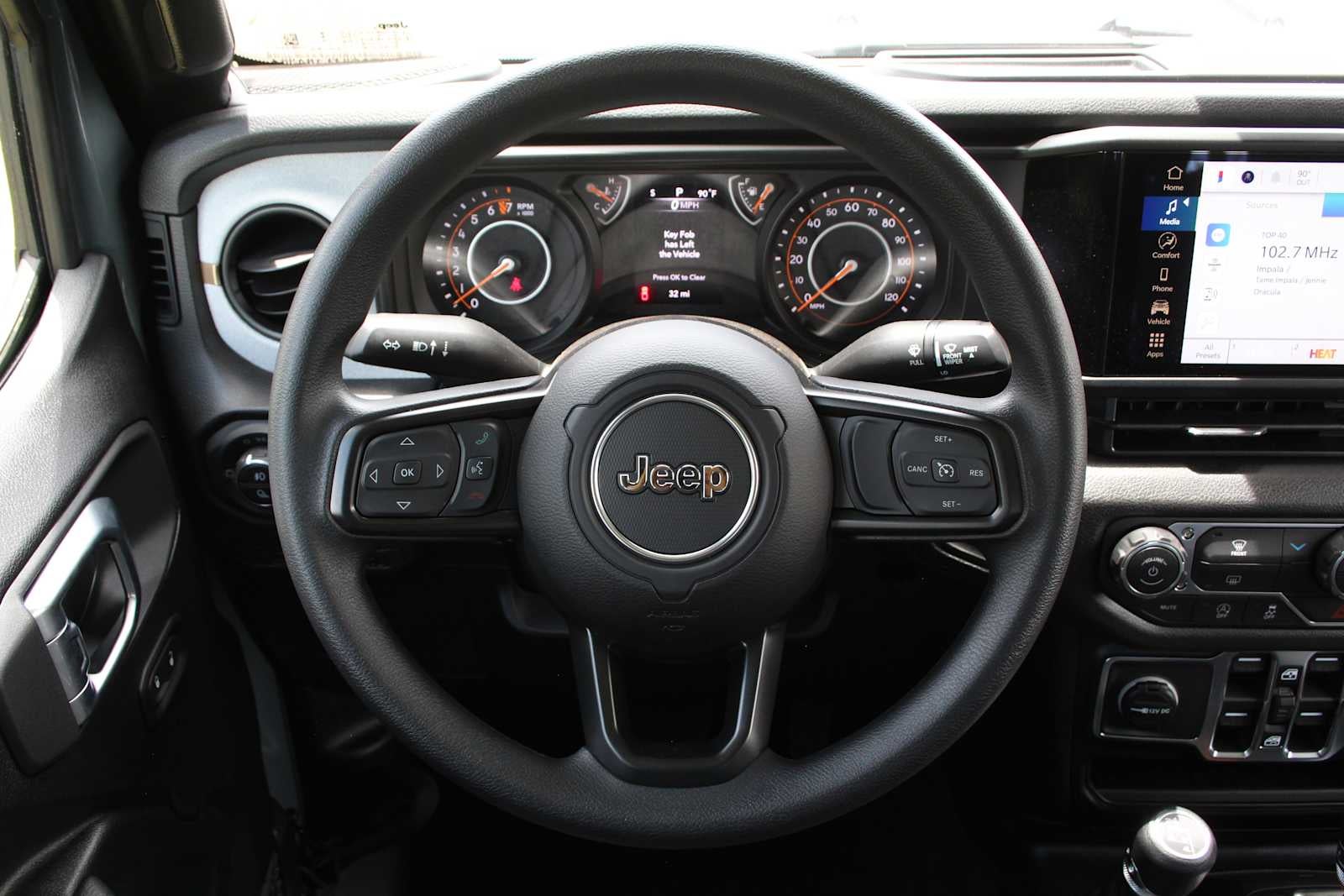 2026 Jeep Gladiator Sport