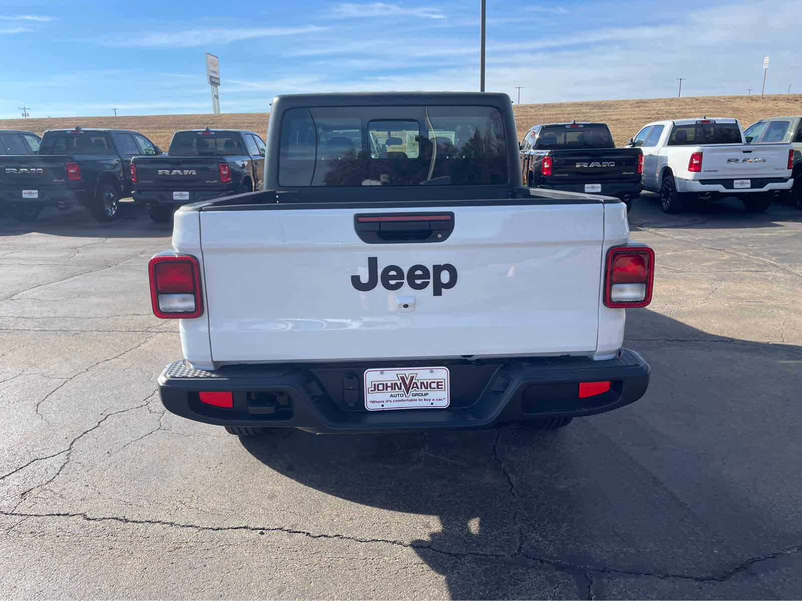 2026 Jeep Gladiator Sport