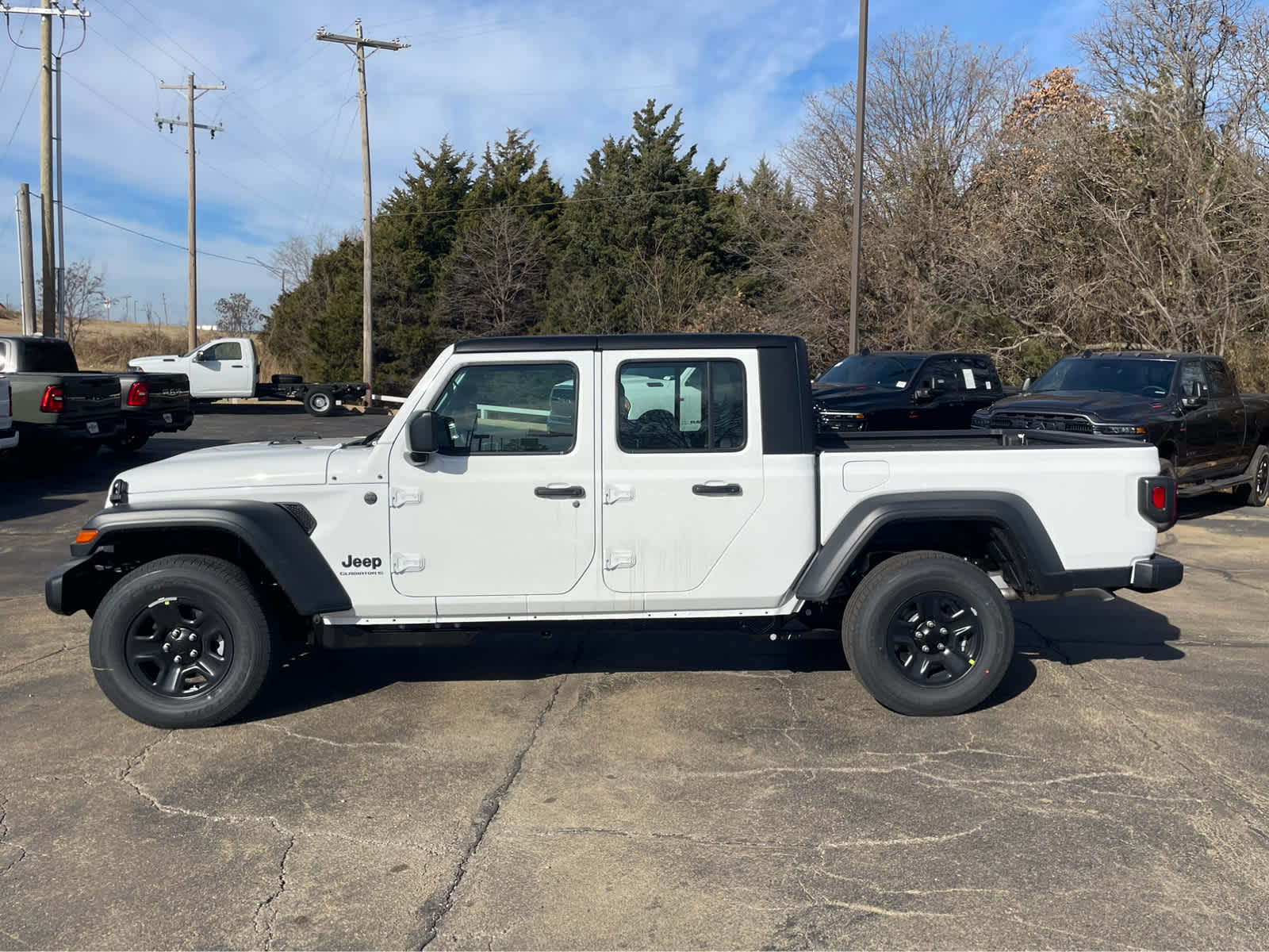 2026 Jeep Gladiator Sport
