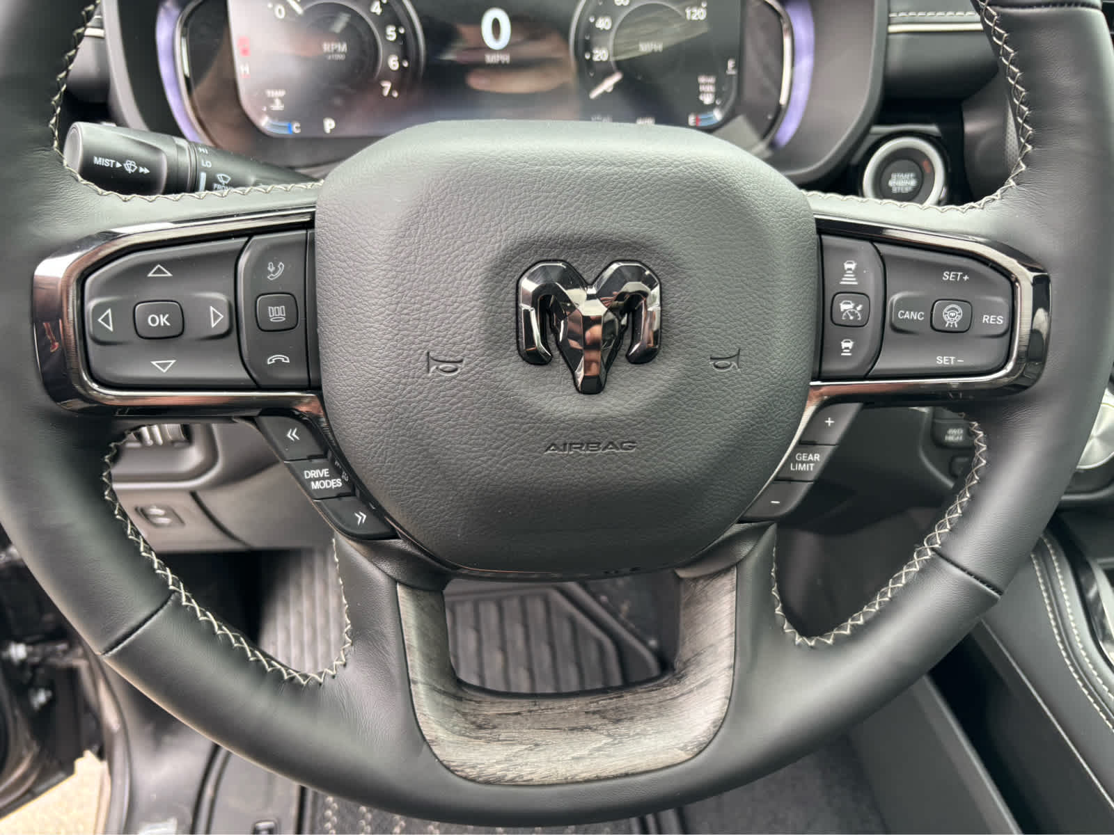 2026 RAM Ram 1500 Limited