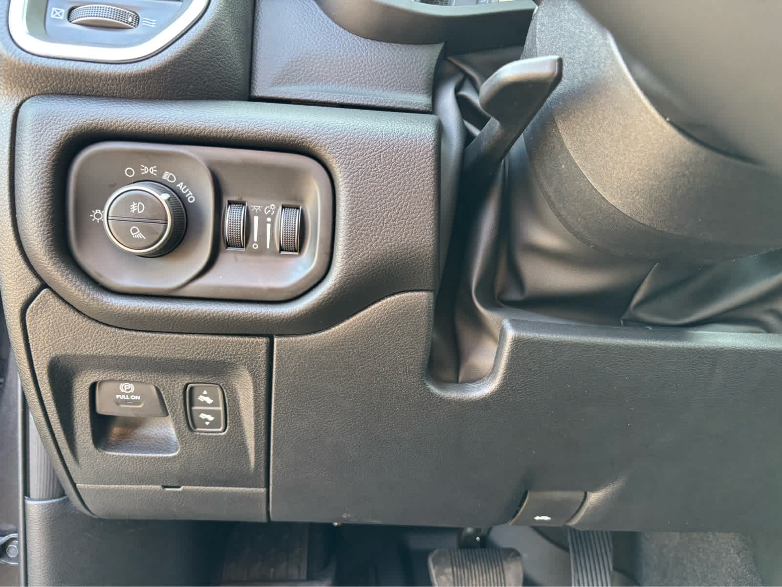 2026 RAM Ram 1500 Laramie