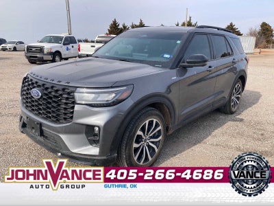 2025 Ford Explorer ST-Line