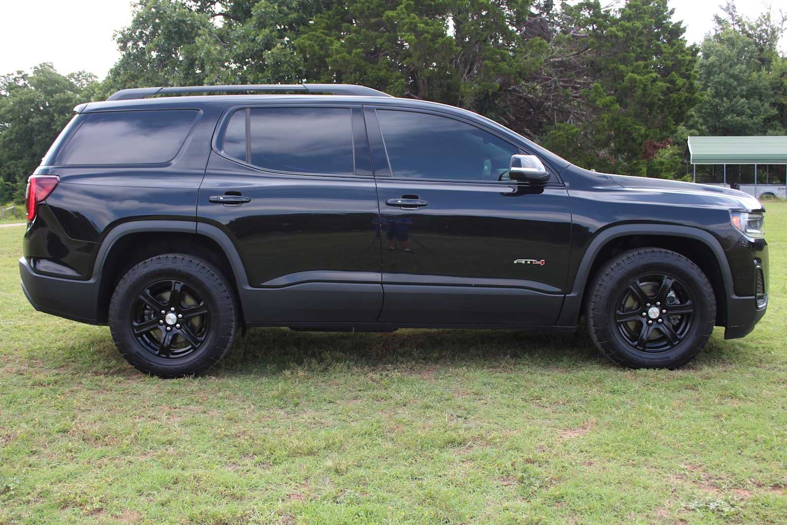 2023 GMC Acadia AT4