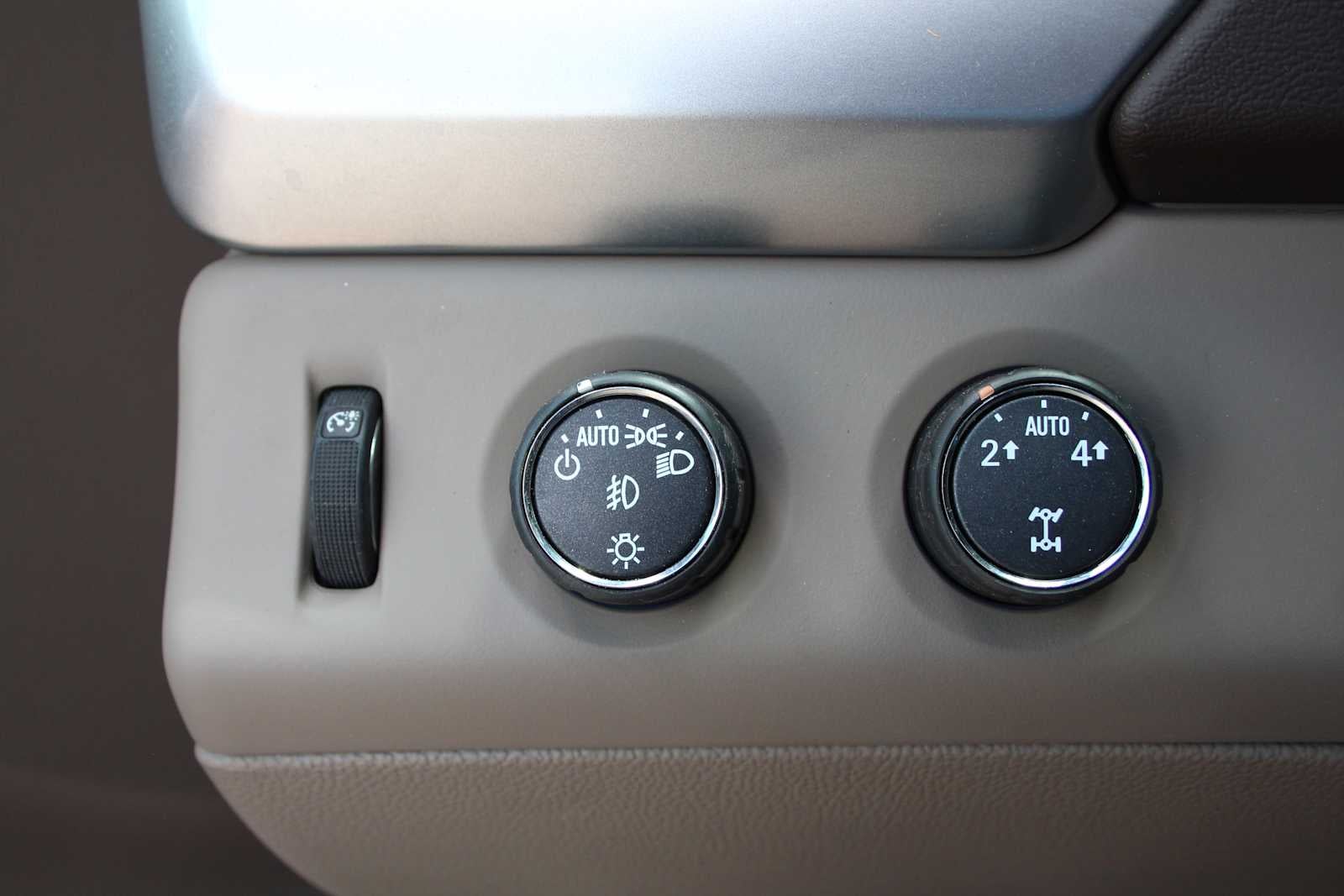 2015 Chevrolet Suburban LTZ