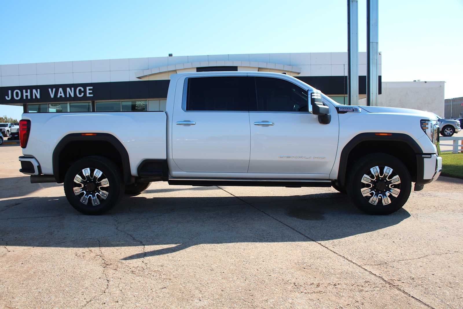 2024 GMC Sierra 2500HD Denali