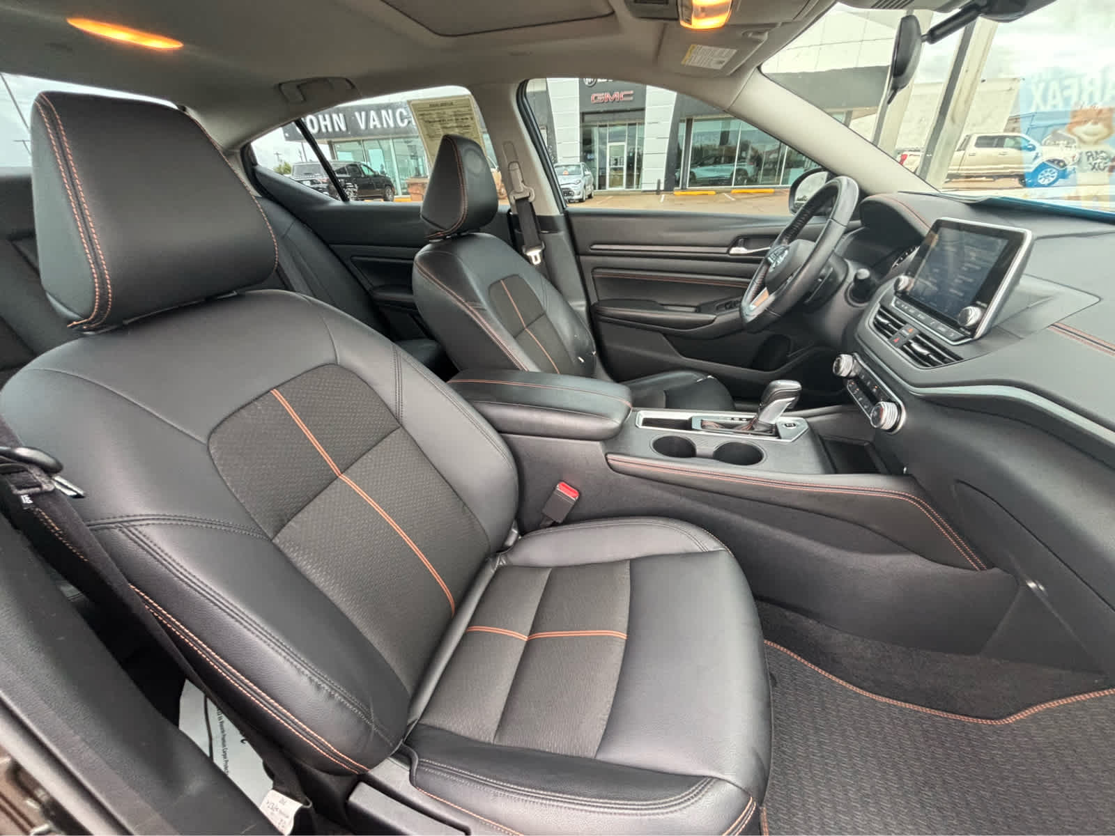2021 Nissan Altima 2.0 SR