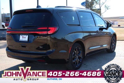 2025 Chrysler Pacifica Limited
