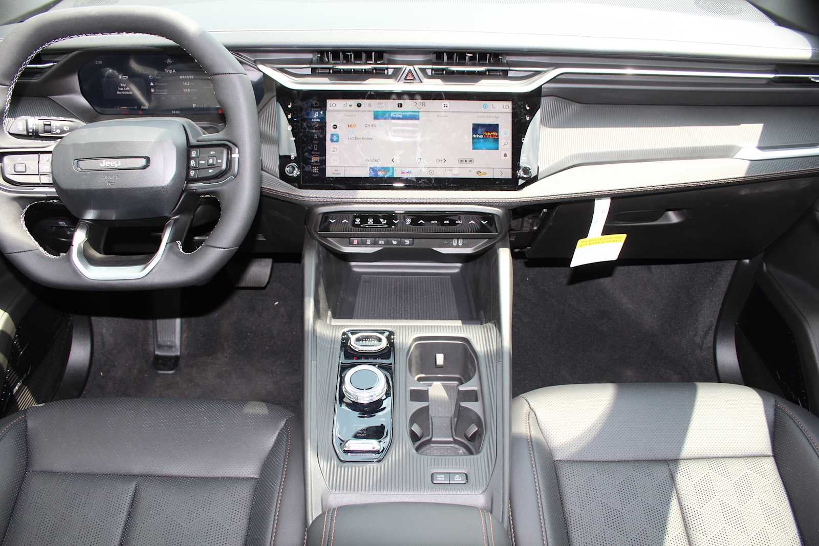 2026 Jeep Cherokee Overland