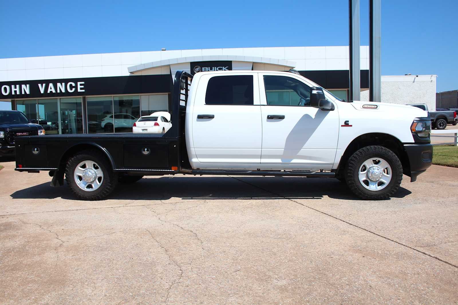 2023 RAM 3500 Chassis Tradesman