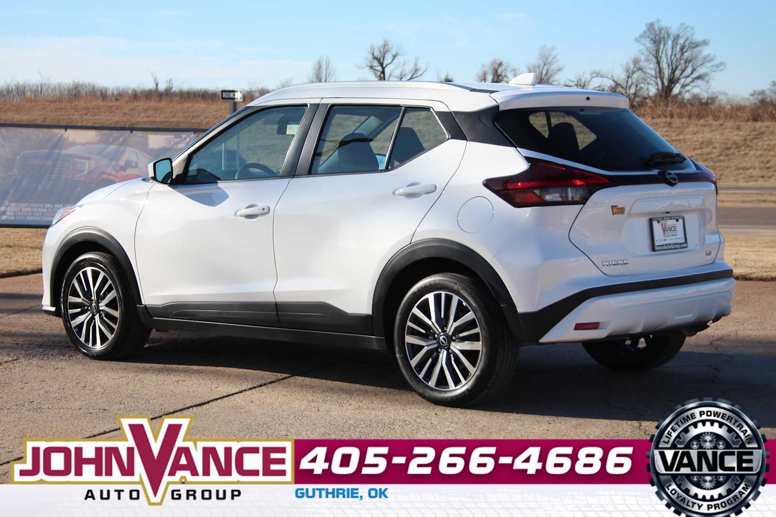 2022 Nissan Kicks SV