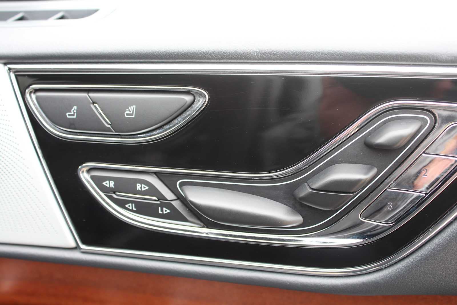 2022 Lincoln Navigator Black Label