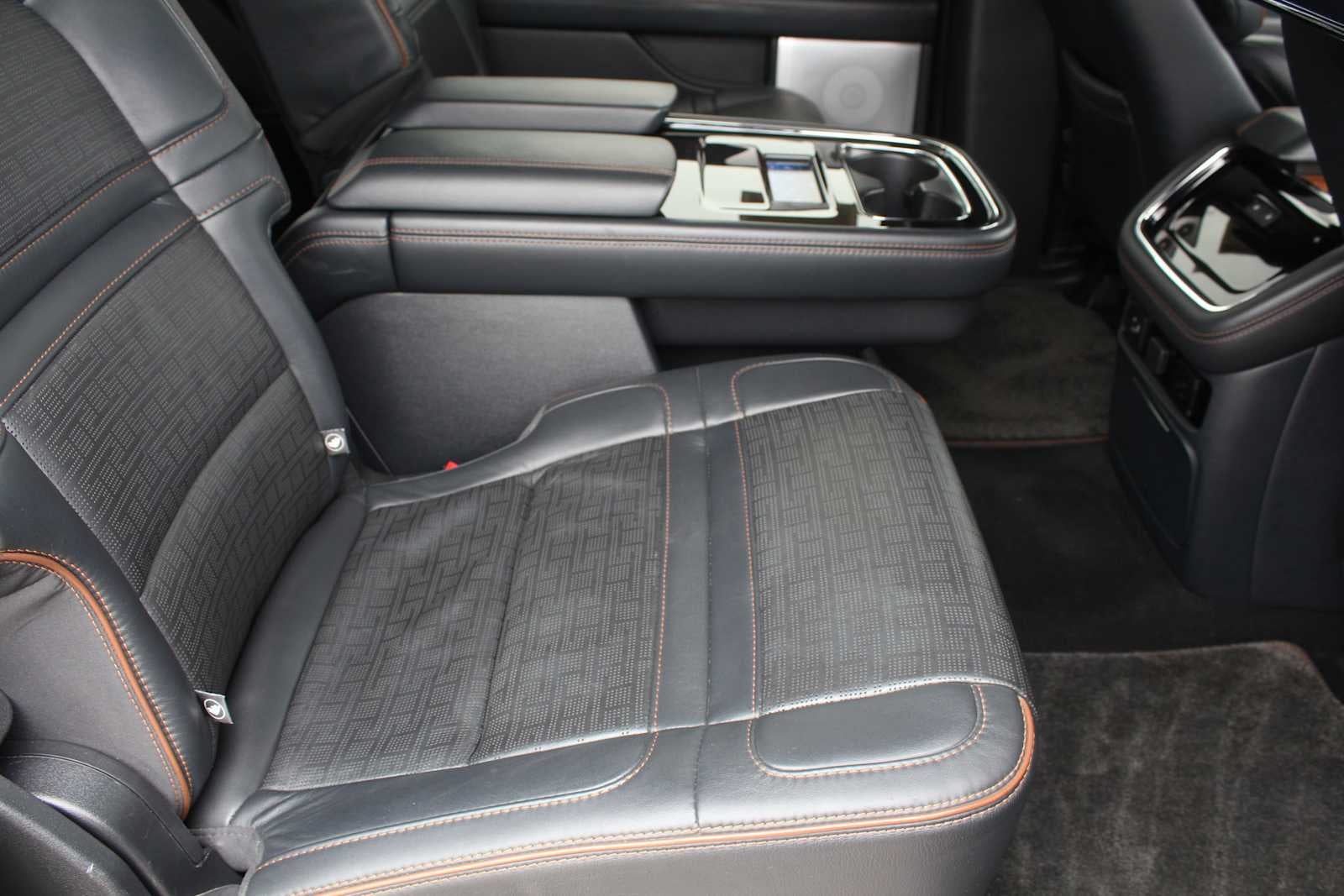 2022 Lincoln Navigator Black Label