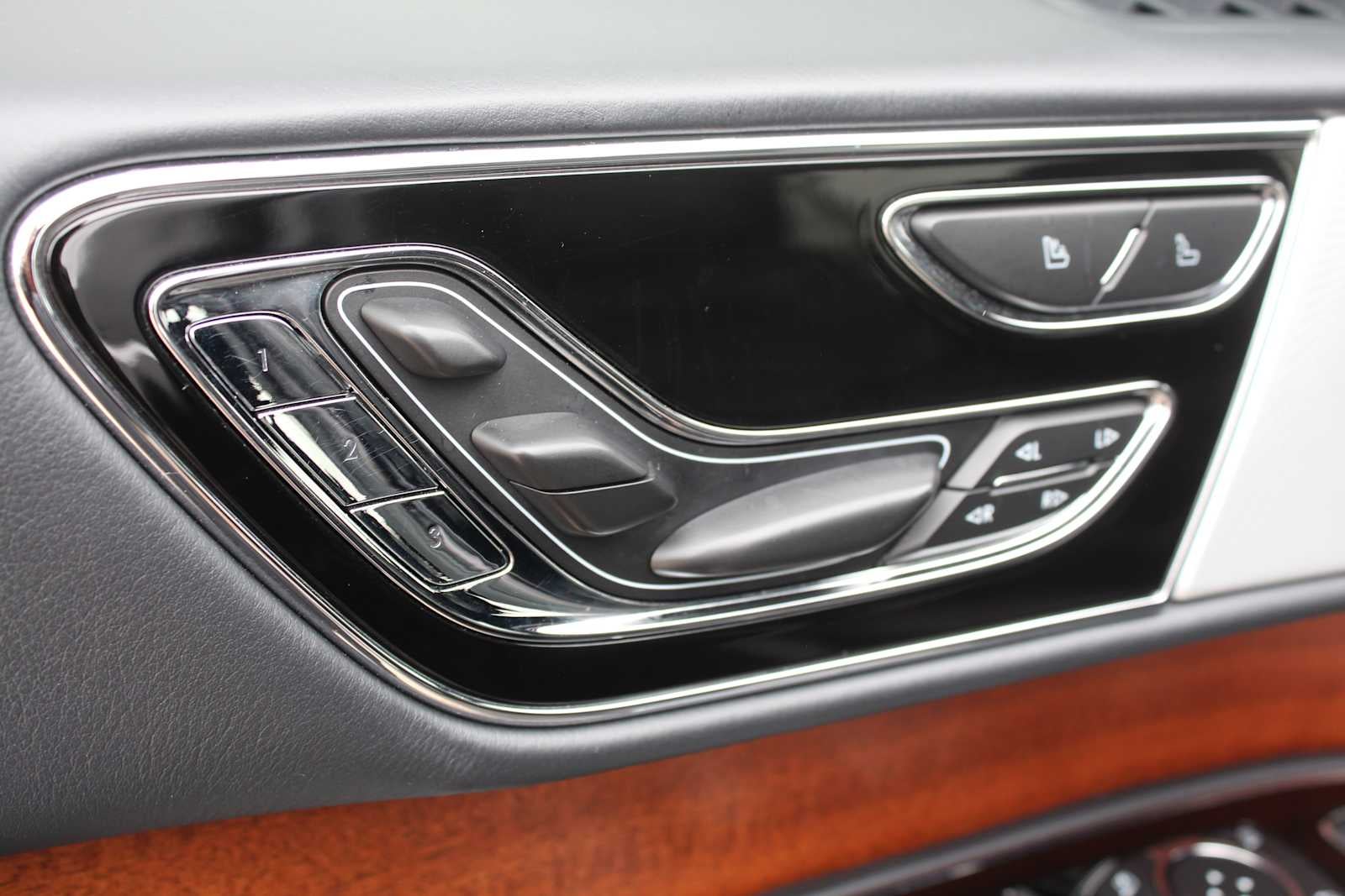 2022 Lincoln Navigator Black Label