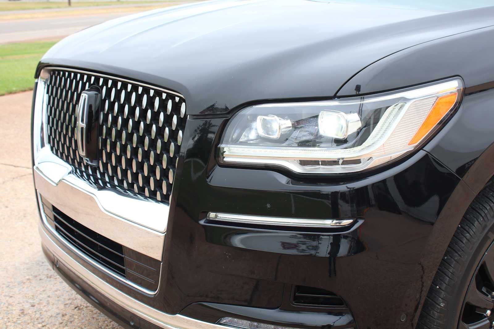 2022 Lincoln Navigator Black Label