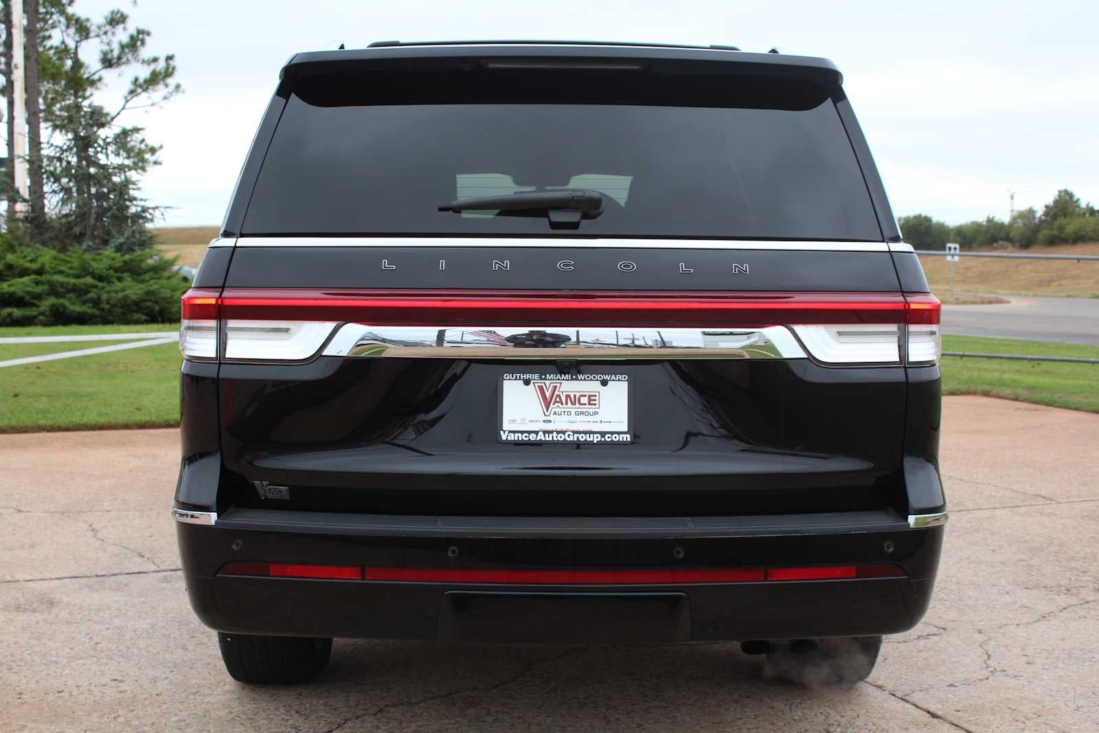 2022 Lincoln Navigator Black Label