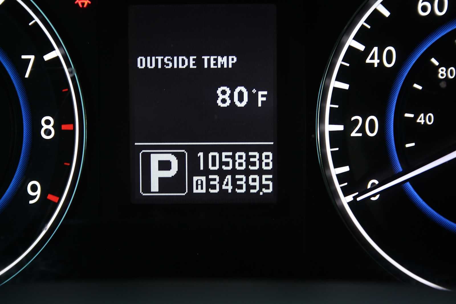 2014 INFINITI Q60 Convertible 2dr