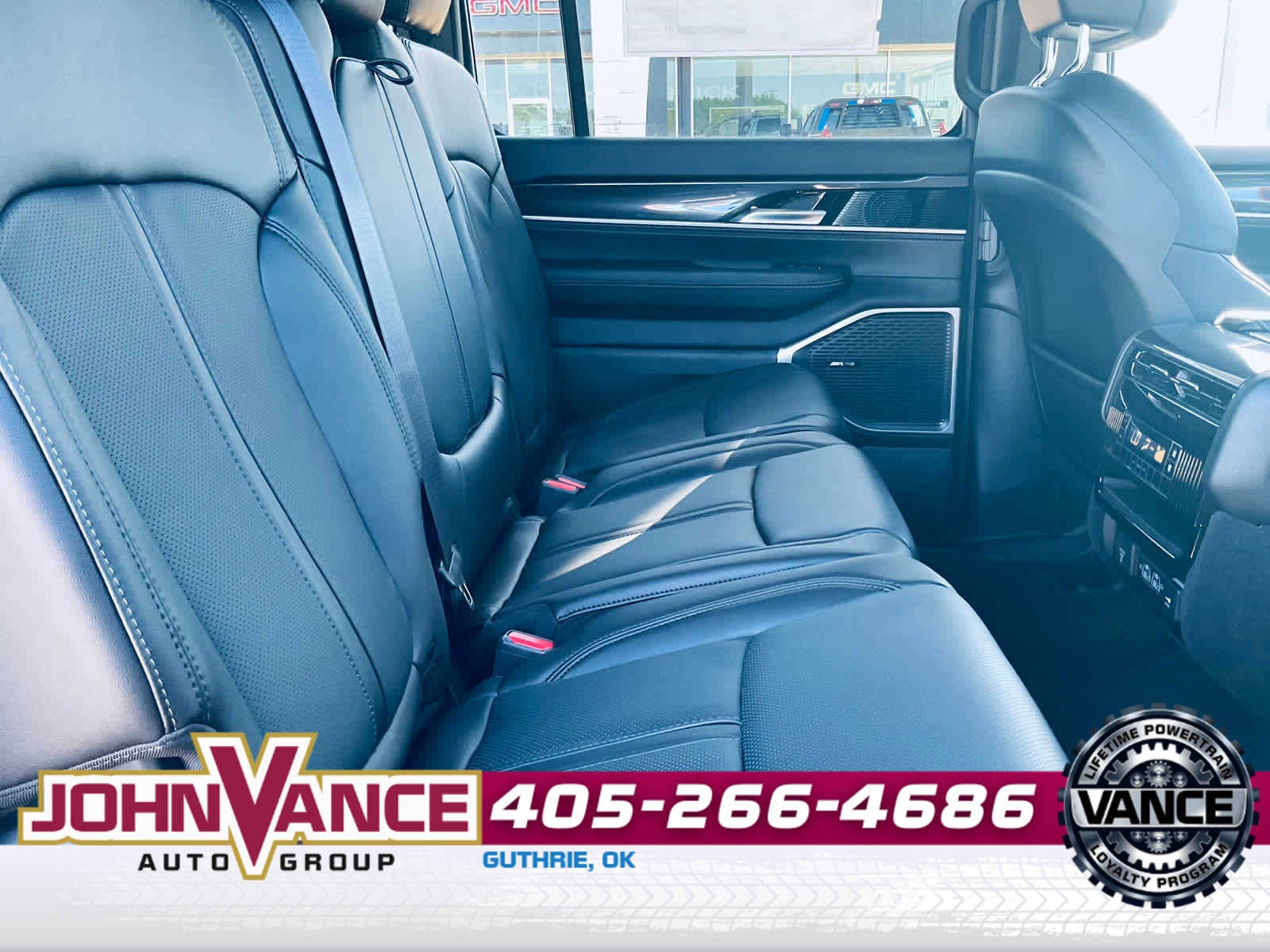 2024 Jeep Wagoneer Base