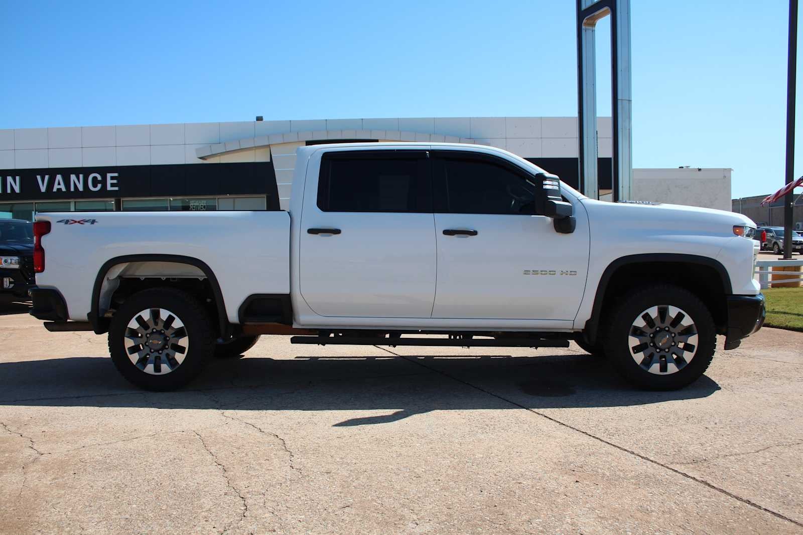 2024 Chevrolet Silverado 2500 HD Custom