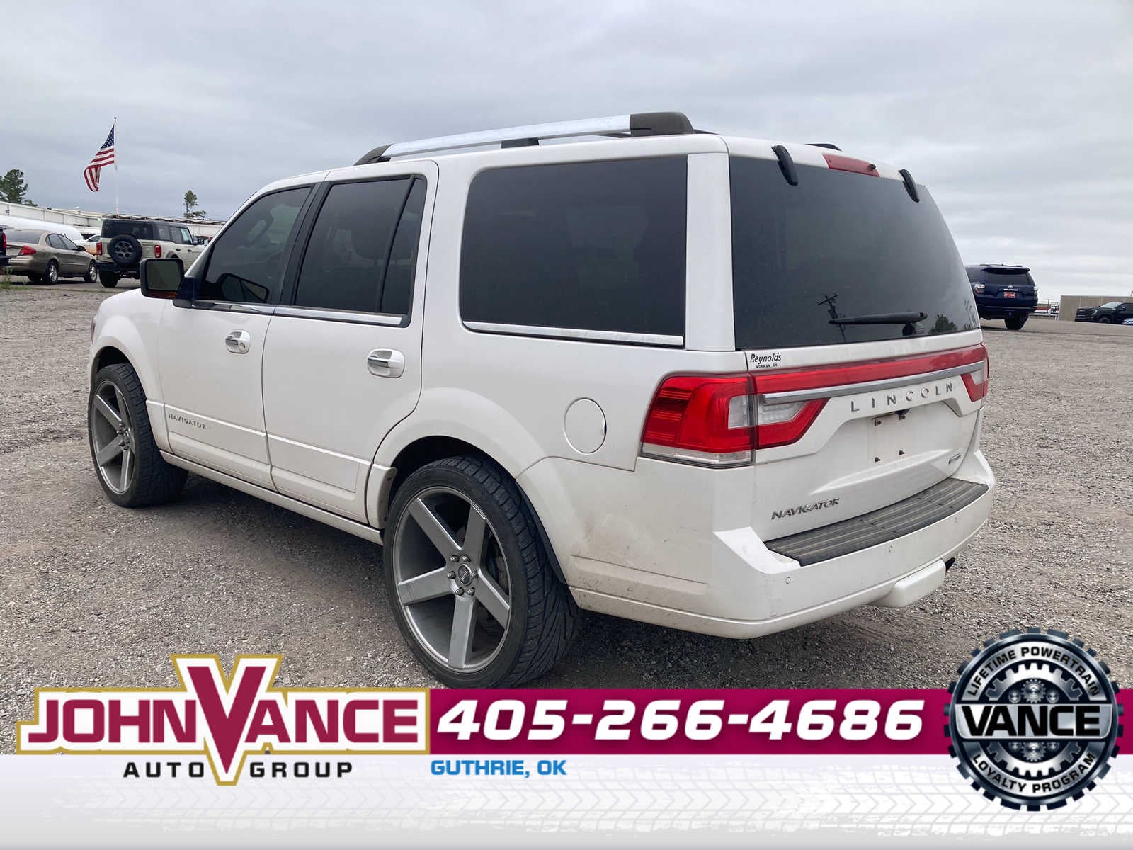 2015 Lincoln Navigator Base