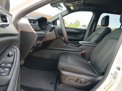 2026 Jeep Grand Cherokee GRAND CHEROKEE LAREDO X 4X4