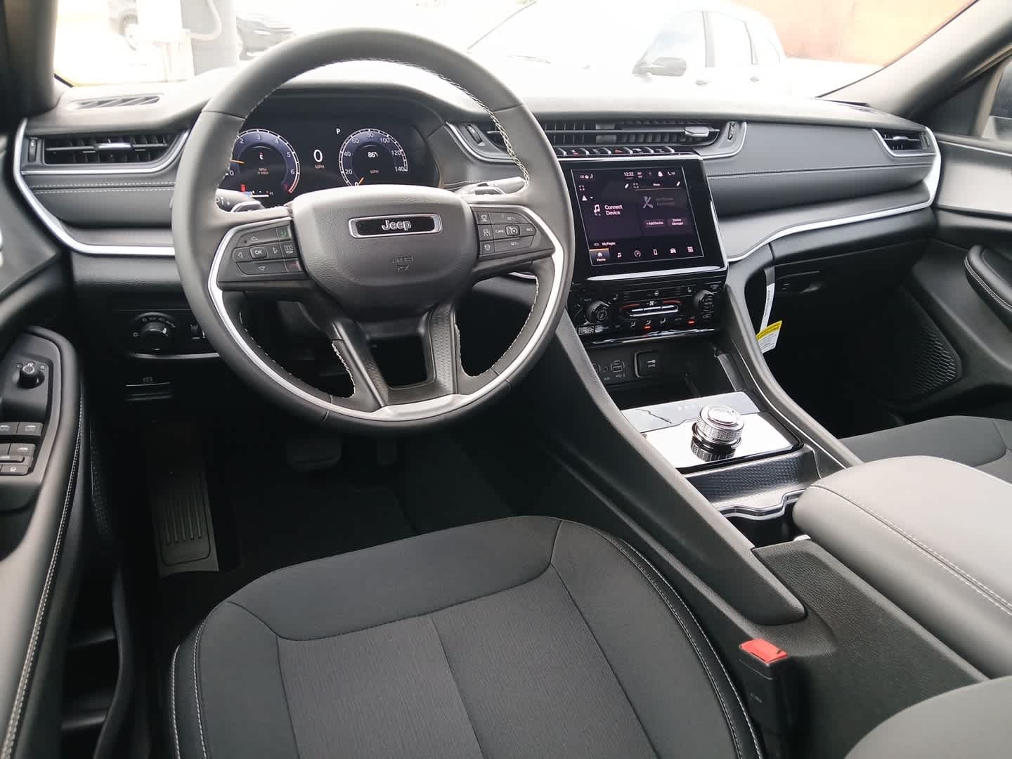2026 Jeep Grand Cherokee GRAND CHEROKEE LAREDO X 4X4