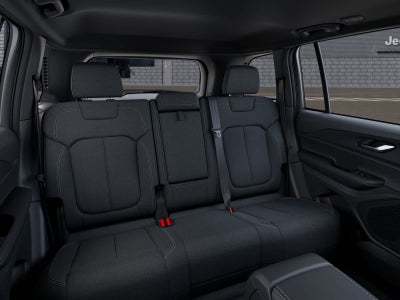2027 Jeep Grand Cherokee GRAND CHEROKEE LAREDO X 4X4