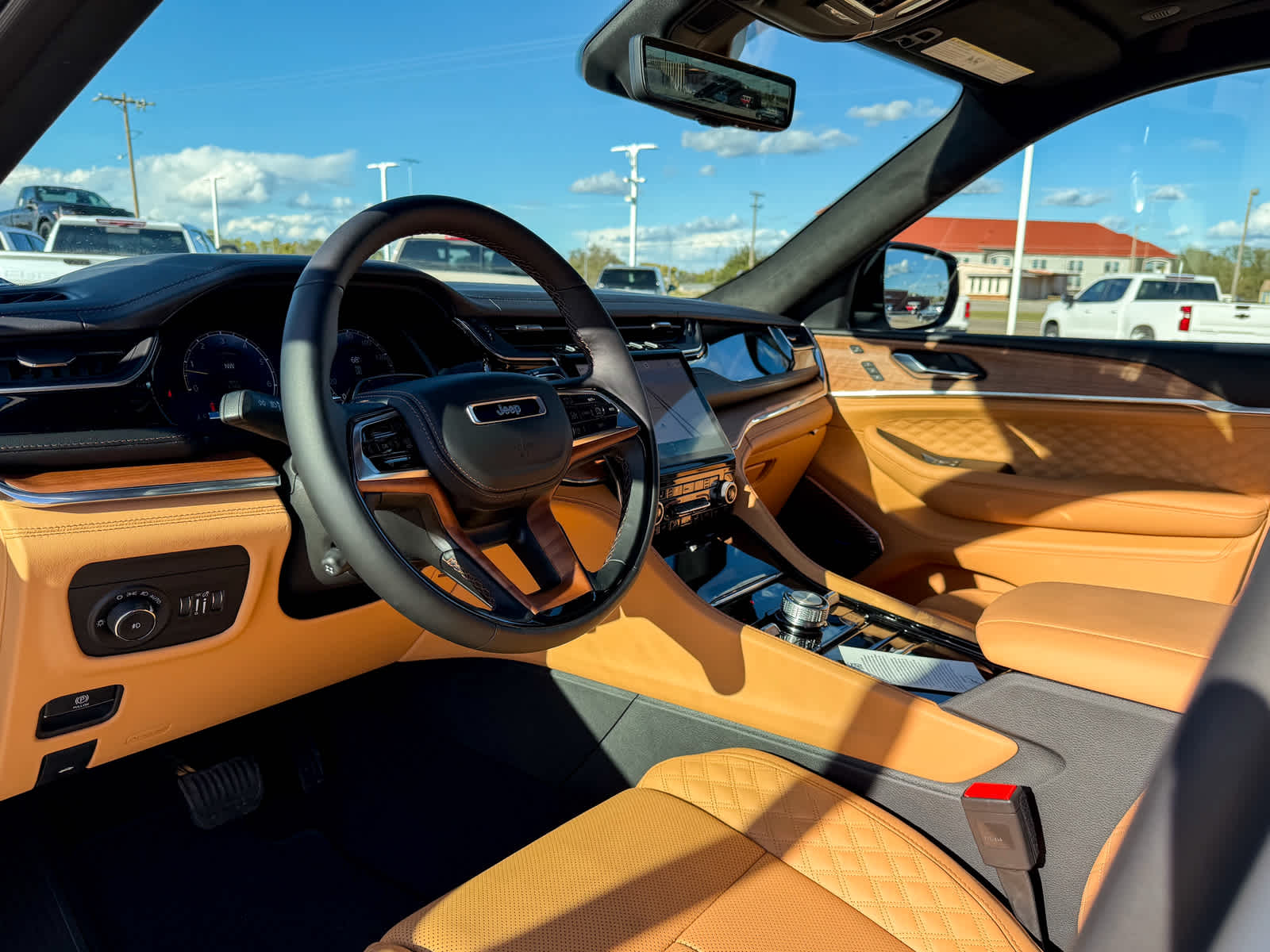 2025 Jeep Grand Cherokee GRAND CHEROKEE SUMMIT RESERVE 4X4