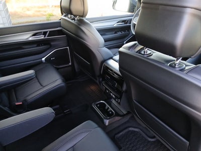 2026 Jeep Grand Wagoneer GRAND WAGONEER UPLAND 4X4