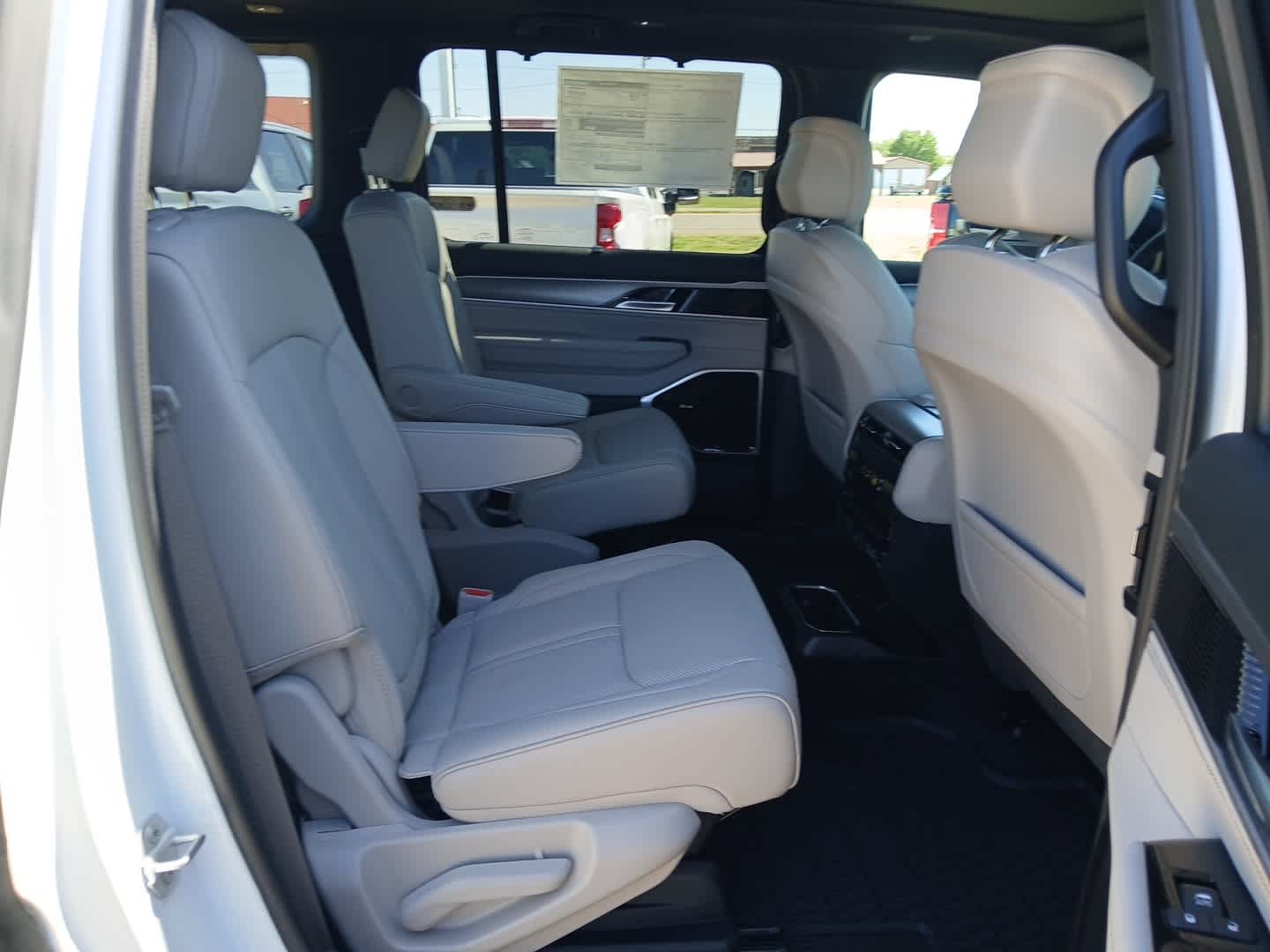 2026 Jeep Grand Wagoneer GRAND WAGONEER LIMITED RESERVE 4X4