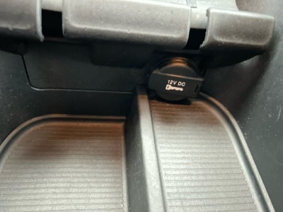 2023 RAM Ram 1500 Classic SLT Crew Cab 4x4 5'7' Box